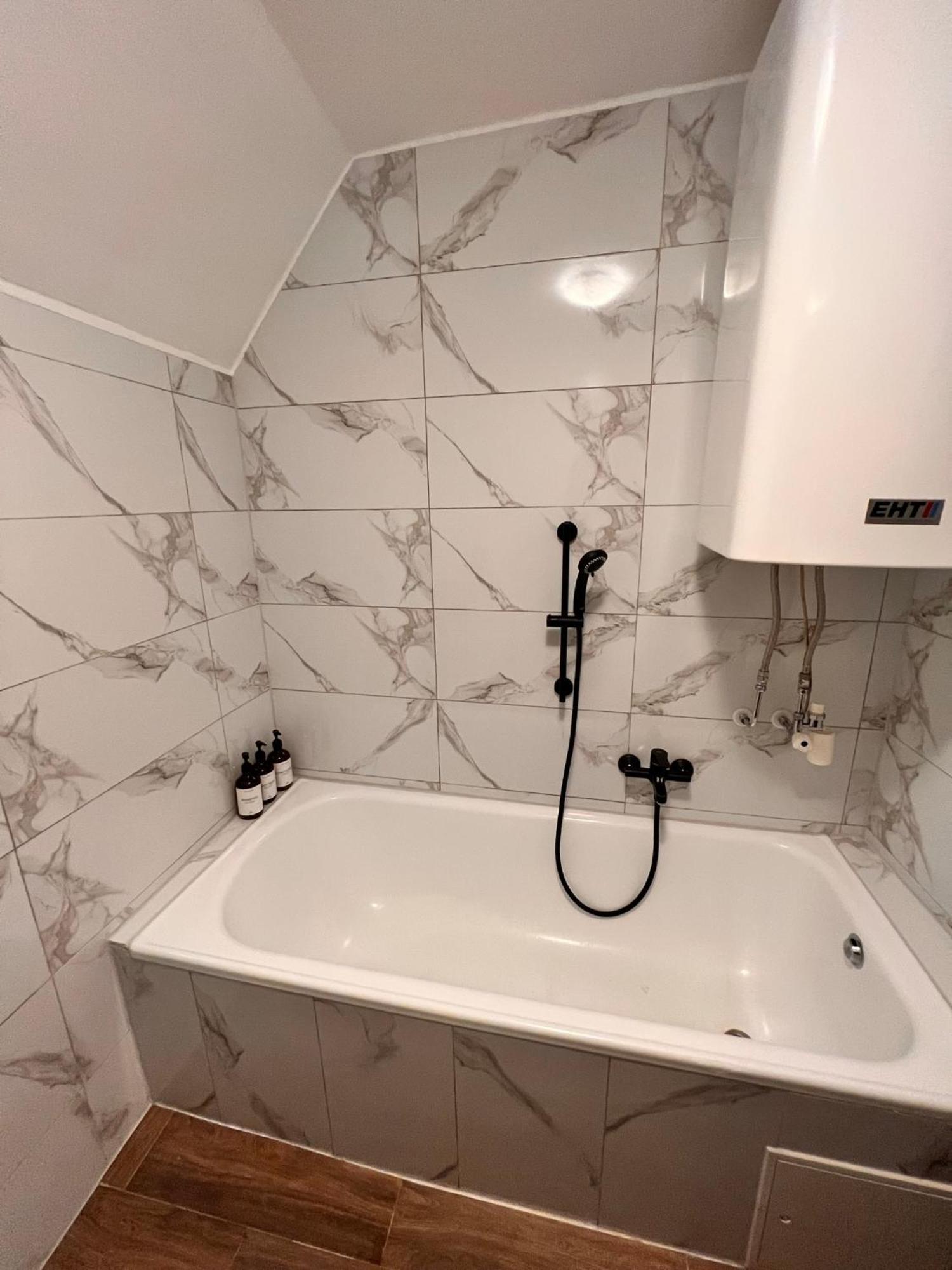 Perfekte Lage! Ganze Wohnung Burgblick Residenz Sankt Veit an der Glan Eksteriør billede